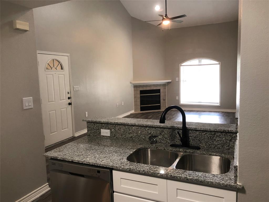 3421 McFarlin Boulevard 11