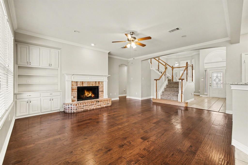 1285 Shores Boulevard