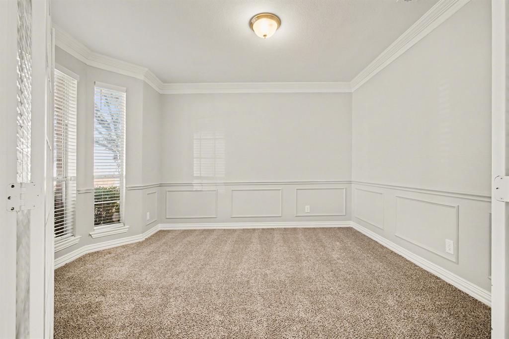 1285 Shores Boulevard