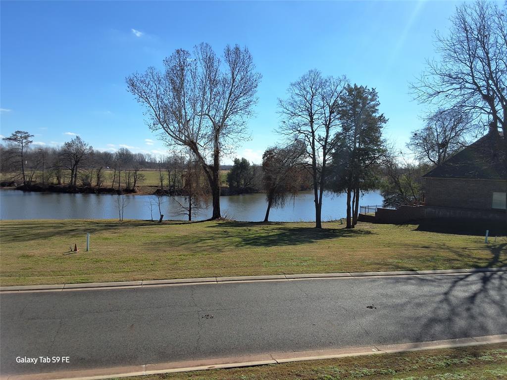 Les Maisons Sur La Rouge - Land