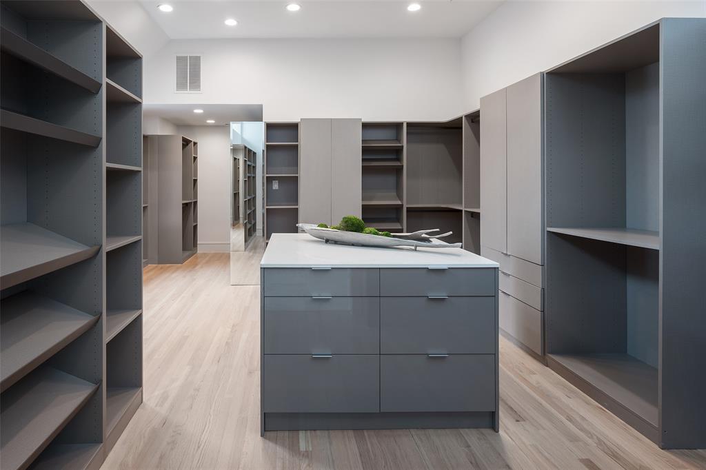 Sam Lobello Acreage Heights Rep - Residential