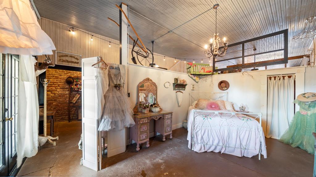 Golden - Residential