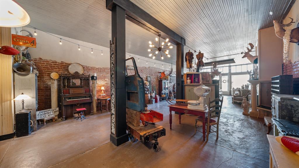 Golden - Residential