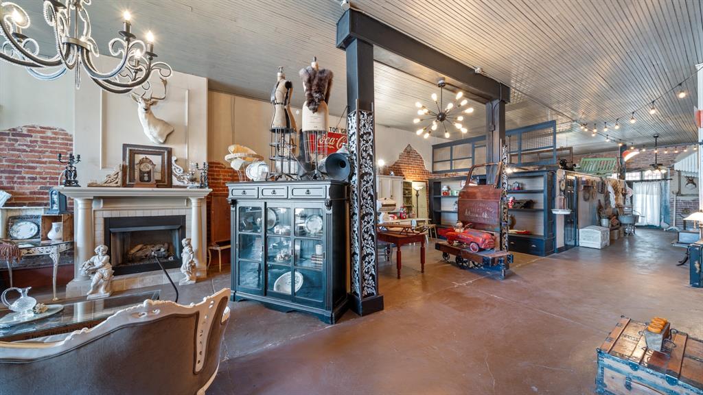 Golden - Residential