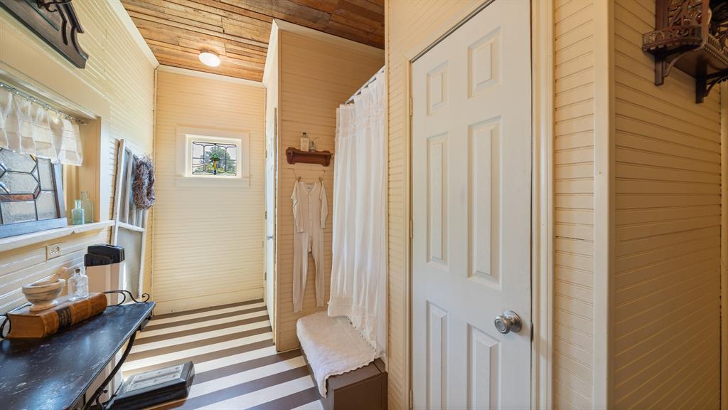 Golden - Residential