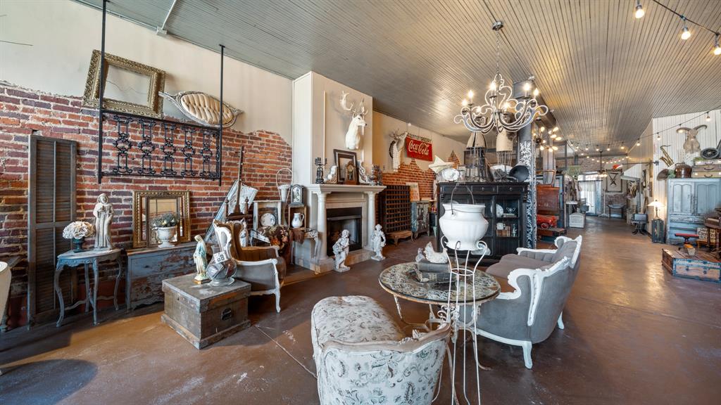 Golden - Residential