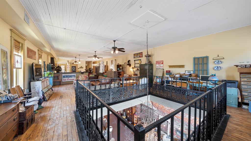 Golden - Residential