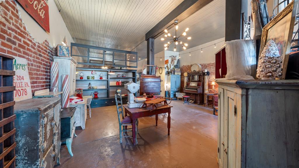 Golden - Residential