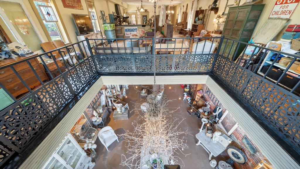 Golden - Residential