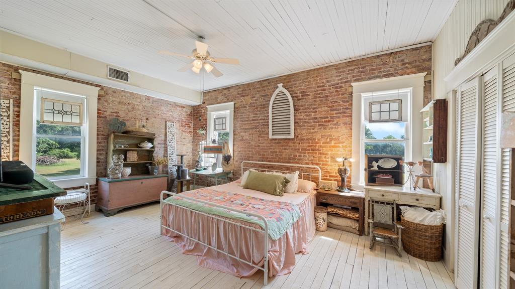 Golden - Residential