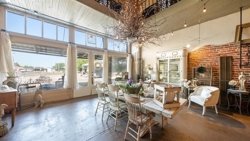 Golden - Residential