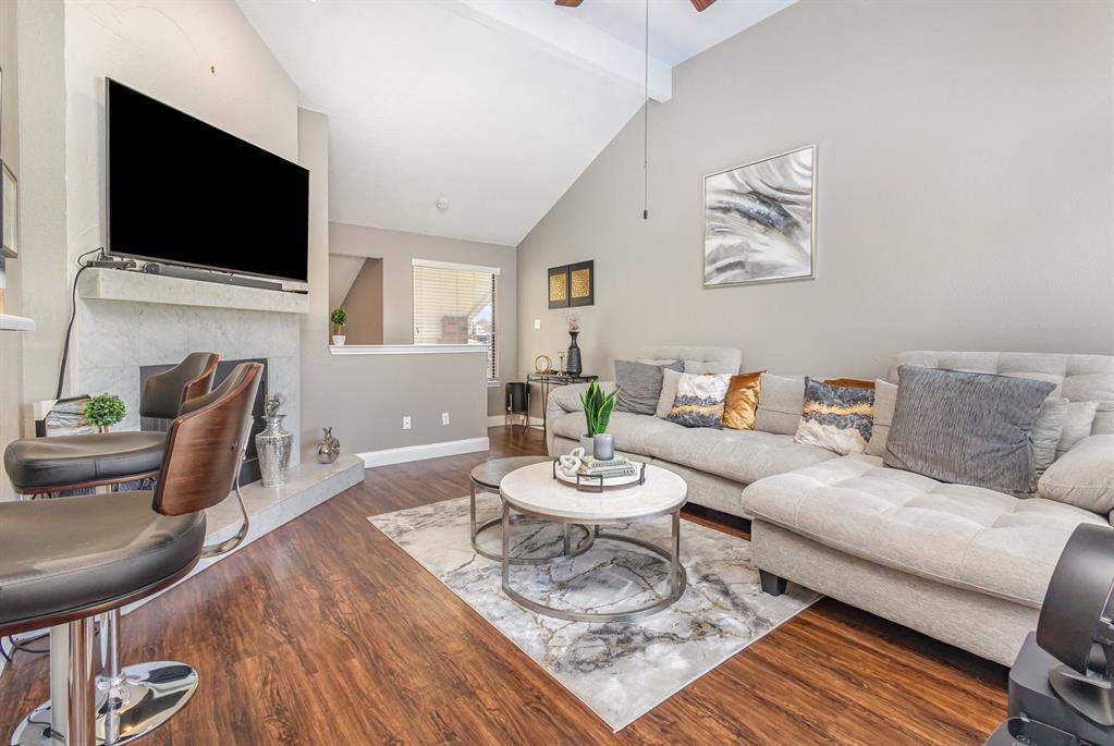 2926 Hunters Point Lane