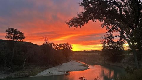 Photo of 220 County Road 3310, Valley Mills, TX 76689 (MLS # 21206704)