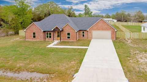 A home in Lindale