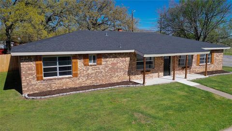 Photo of 1210 Miller Street, Bowie, TX 76230 (MLS # 21129024)