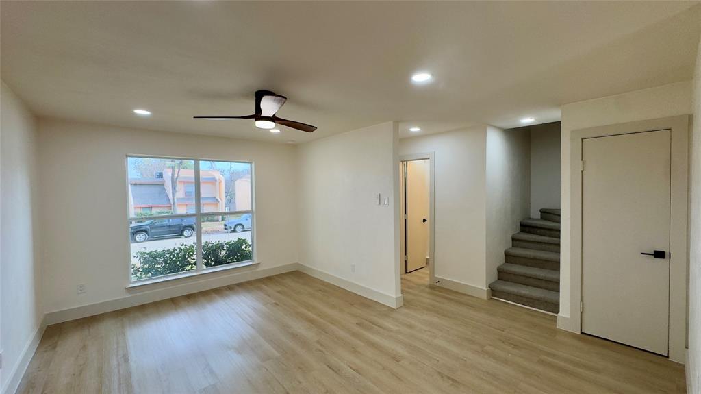 Centre Villa - Residential