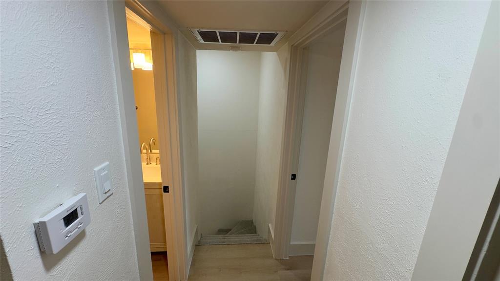 Centre Villa - Residential