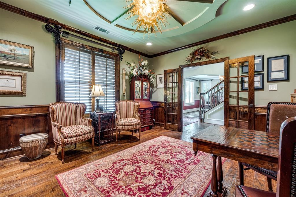 6111 Palo Pinto Avenue