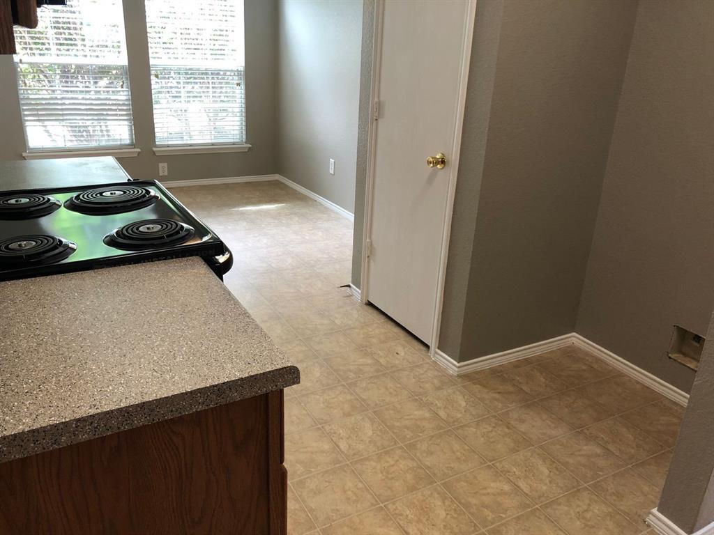 308 Chinaberry Trail