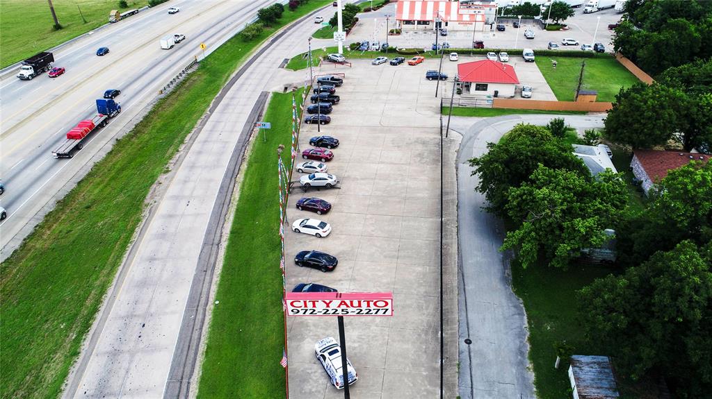 315 N IH 45 Expressway