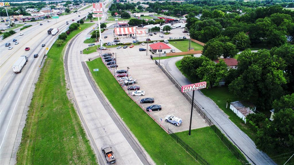 315 N IH 45 Expressway