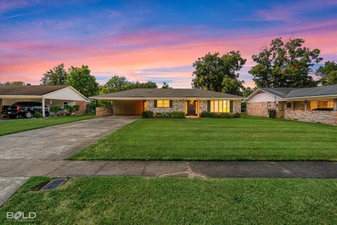 Photo of 1919 Camille Street, Bossier City, LA 71112 (MLS # 21396631)