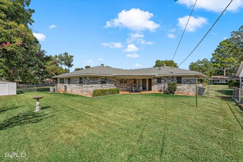 Tiny photo for 1919 Camille Street, Bossier City, LA 71112 (MLS # 21396631)
