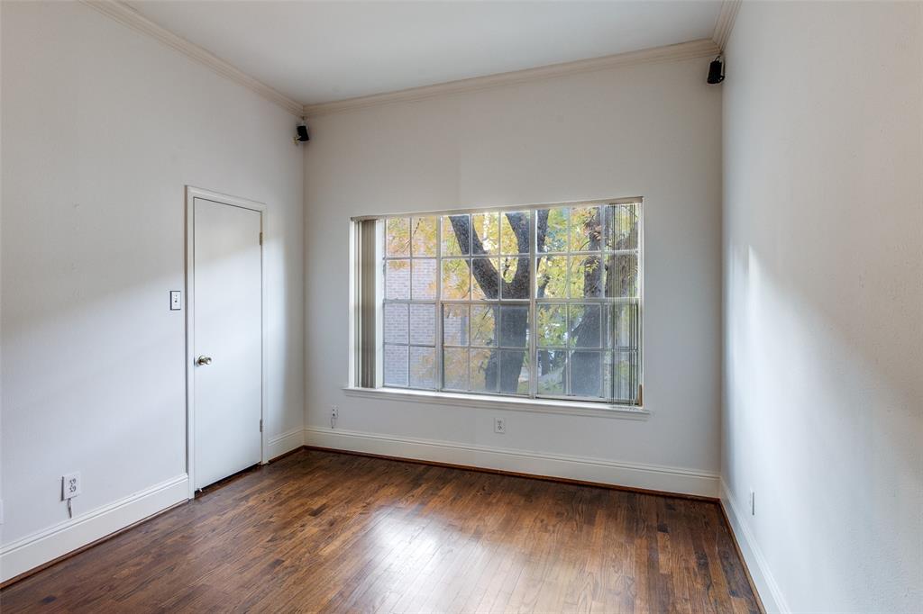 High Hollows Condo - Residential