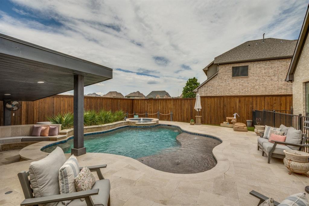 2511 Elaine Drive