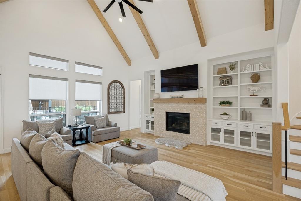 2511 Elaine Drive