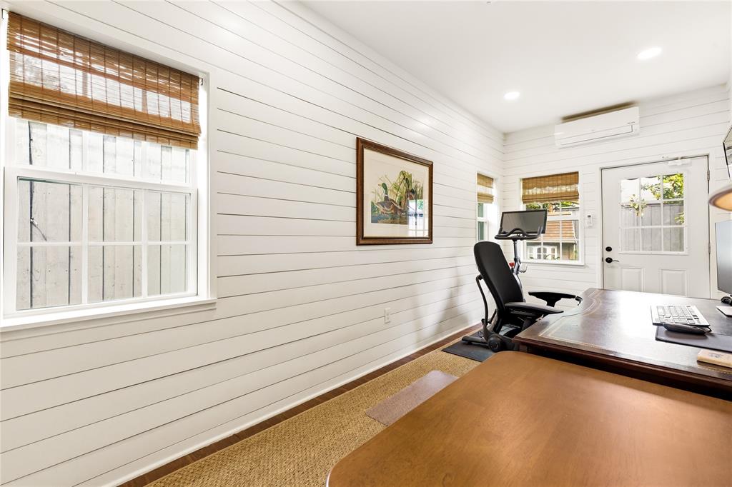 EAST INWOOD ESTATES - Residential