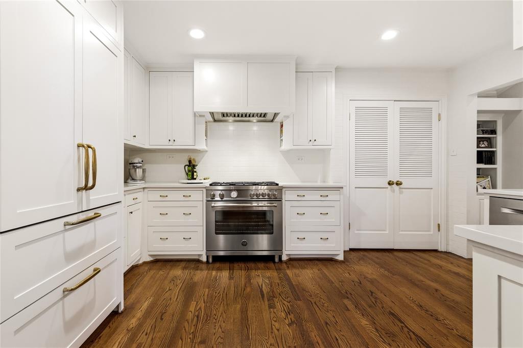 EAST INWOOD ESTATES - Residential
