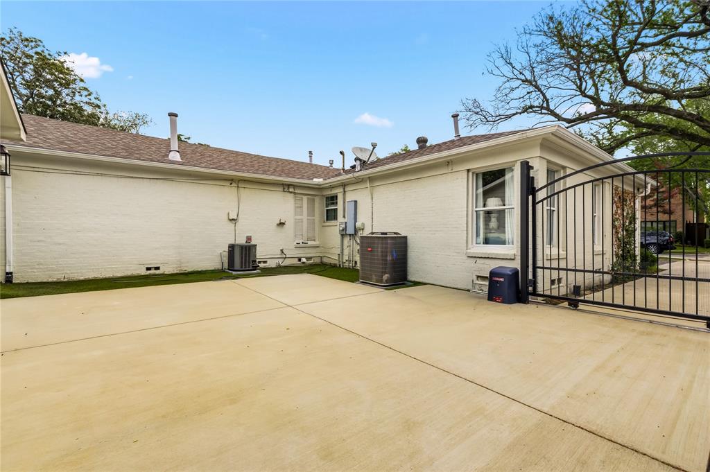 EAST INWOOD ESTATES - Residential