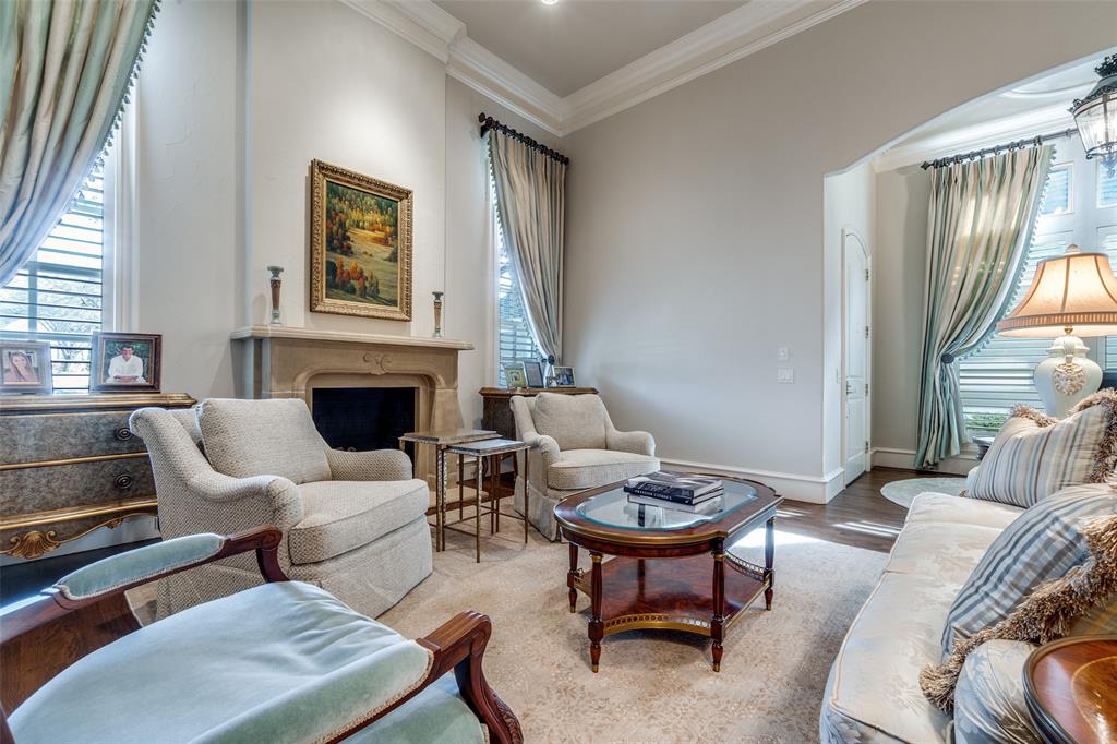 15 Wooded Gate Drive