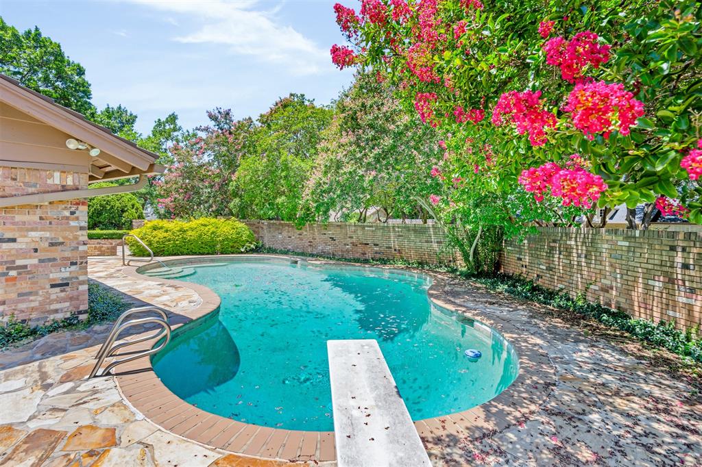 Northwood Hills 01 - Residential Lease