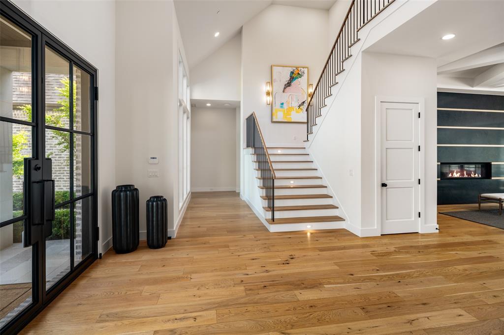 913 Barksdale Creek Lane