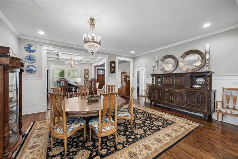 Tiny photo for 335 S Windomere Avenue, Dallas, TX 75208 (MLS # 21394228)