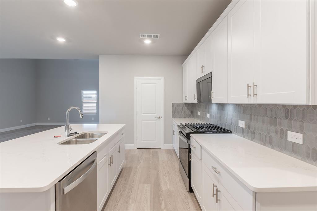 Simpson Crossing - Residential Lease