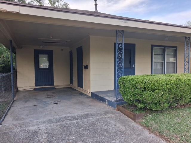 104 E Elmwood Street