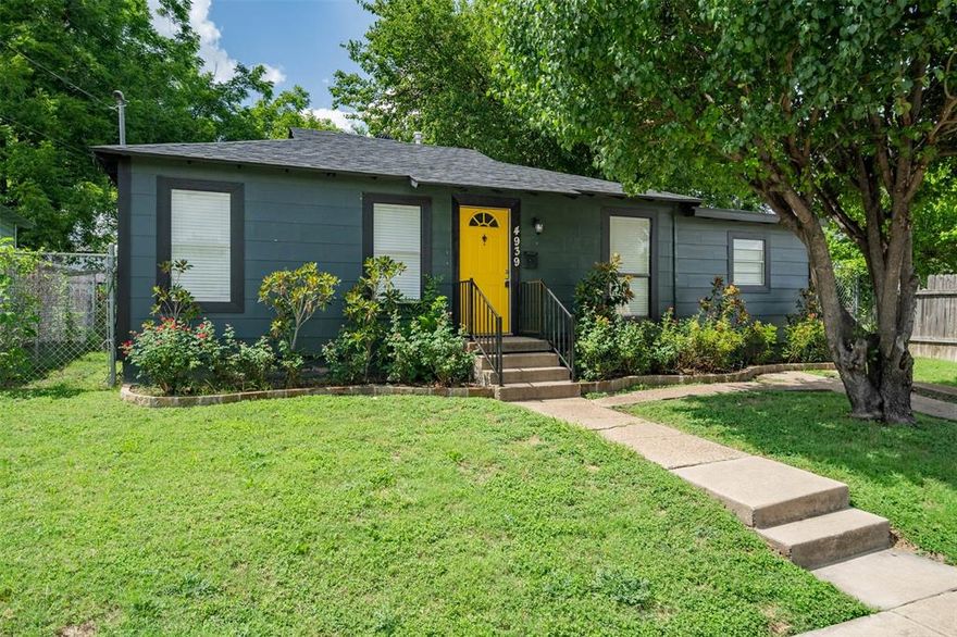 Owner financing will be considered. Contact Agent for terms. Nestled near the vibrant Sante Fe Trail, this Craftsman Charmer offers the best of East Dallas living! Immerse yourself in the area's rich history, championship golf courses, renowned museums, and unforgettable evenings at Shakespeare in the Park and the Samuell-Grand Amphitheatre. Fair Park and countless other attractions are just moments away! This beautifully updated home boasts a desirable split bedroom floor plan, complemented by elegant hardwood and durable vinyl flooring, and stylish window coverings throughout. Retreat to the primary bedroom with its spacious ensuite bathroom, featuring a relaxing tub and shower combo. The eat-in kitchen offers a charming nook perfect for intimate dining. A conveniently located guest bath sits between the living area and secondary bedrooms. Step outside and discover your private oasis with a covered patio and expansive backyard, ideal for hosting your next grand event or intimate gathering. Don't miss this opportunity to own a piece of East Dallas perfection. Home is also available for lease see MLS # 21081384