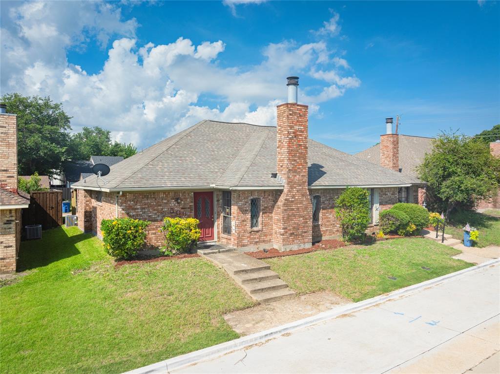 504 506 Cedar Elm Lane