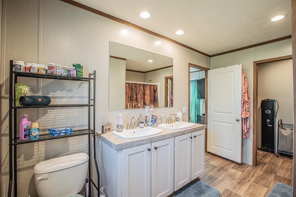 Runaway Bay Unit 5 - Residential