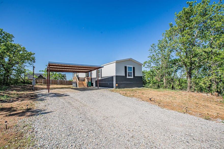 Charming 4-Bedroom, 2-Bath Home with Carport & Custom Decks – Minutes from Lake Bridgeport!
Welcome to this inviting 4-bedroom, 2-bath home in the heart of Bridgeport’s desirable Runaway Bay area—just minutes from beautiful Lake Bridgeport! Whether you're into fishing, boating, swimming, or simply soaking up the outdoors, you'll love the year-round lake lifestyle with no HOA to limit your freedom.
This home features a cozy, light-filled living area, a functional kitchen ready for your personal touch, and spacious bedrooms that offer comfort and flexibility. Step outside to enjoy a steel 2-car carport and custom pressure-treated pine decks—perfect for relaxing or entertaining. The large backyard offers plenty of room for gardening, pets, or weekend projects.
Whether you're a first-time buyer, retiree, or just looking for affordable lake town living, this one’s for you. Don’t miss your chance to enjoy the peace and charm of life by the lake!