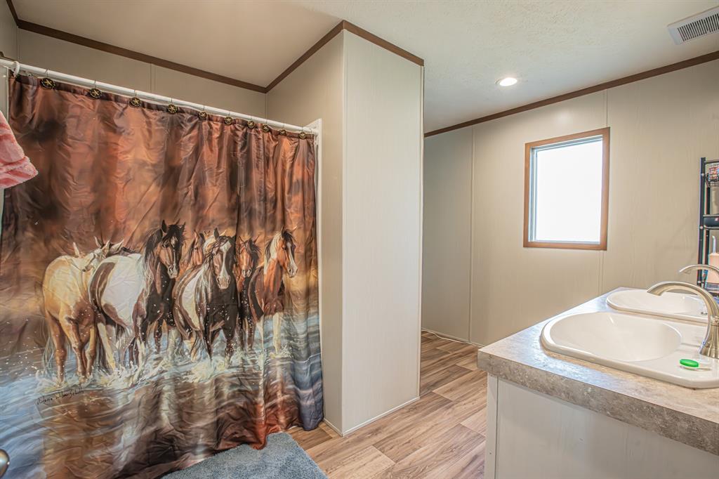 Runaway Bay Unit 5 - Residential