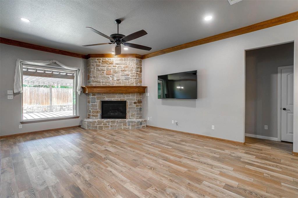 2811 Willow Ridge Circle