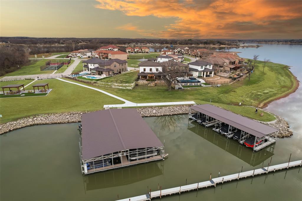 Resort On Eagle Mountain Lake - Residential