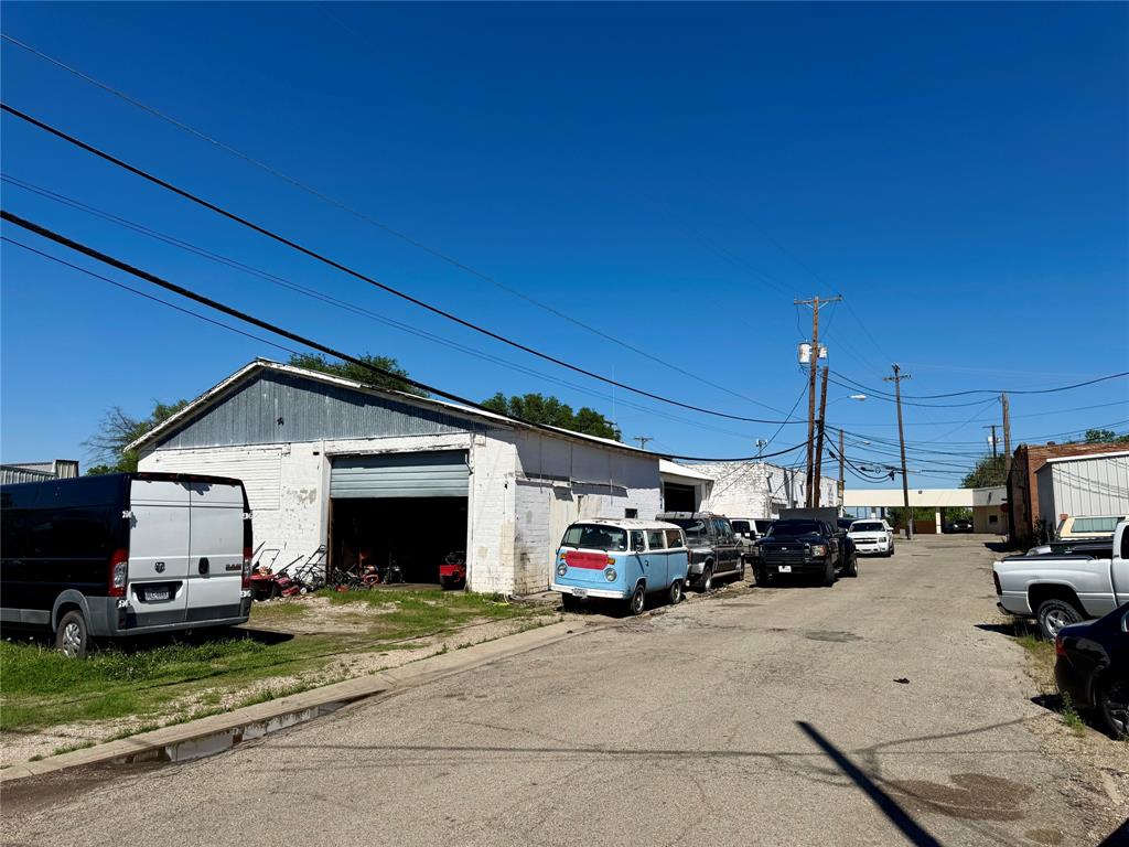 Orig Town Of Commerce - Commercial Sale