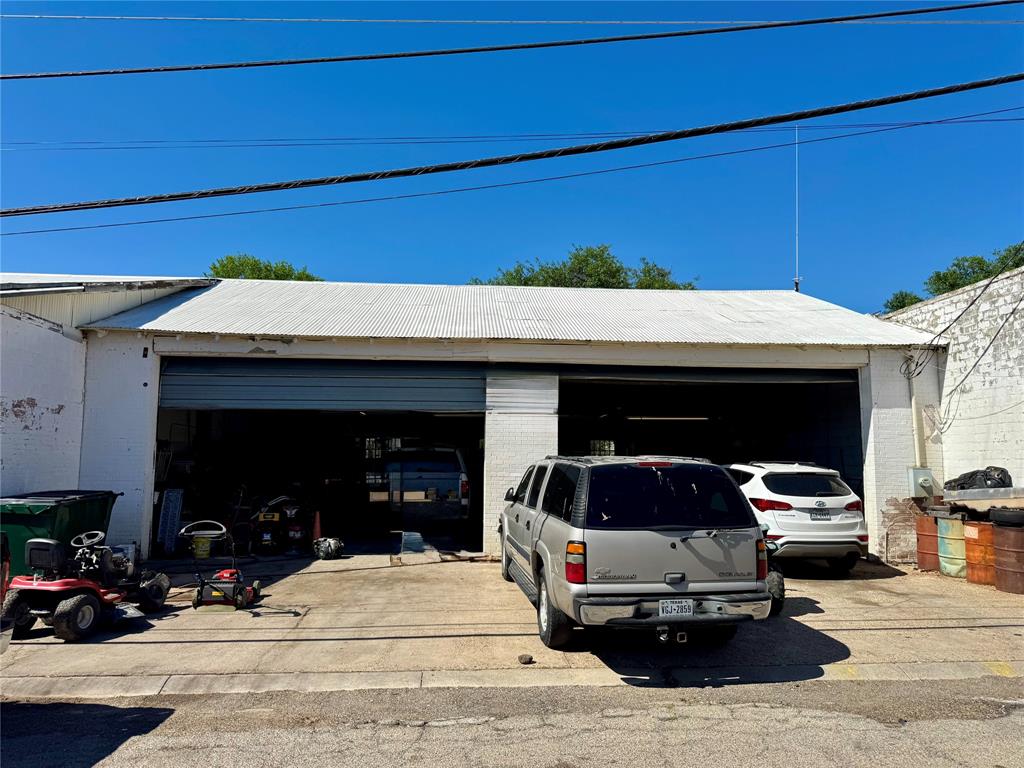 Orig Town Of Commerce - Commercial Sale