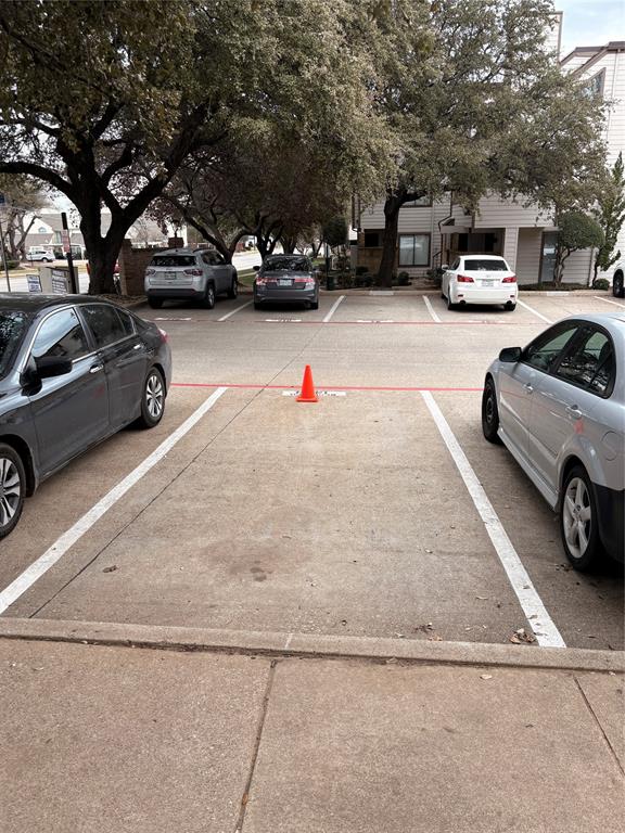 Arlington Oaks Condo - Residential