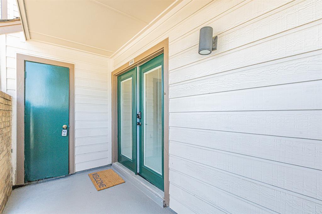 Arlington Oaks Condo - Residential